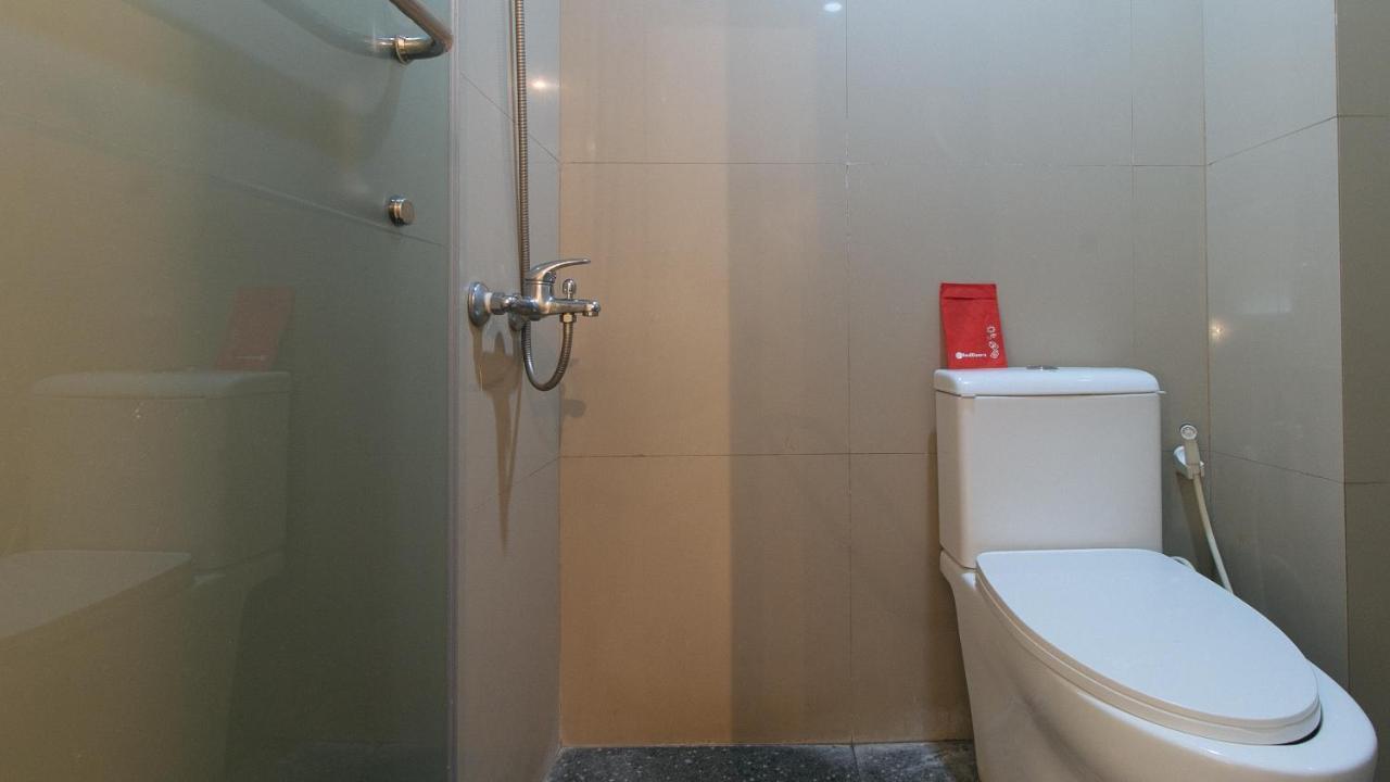 Reddoorz At V Plaza Hotel Manila Exterior foto